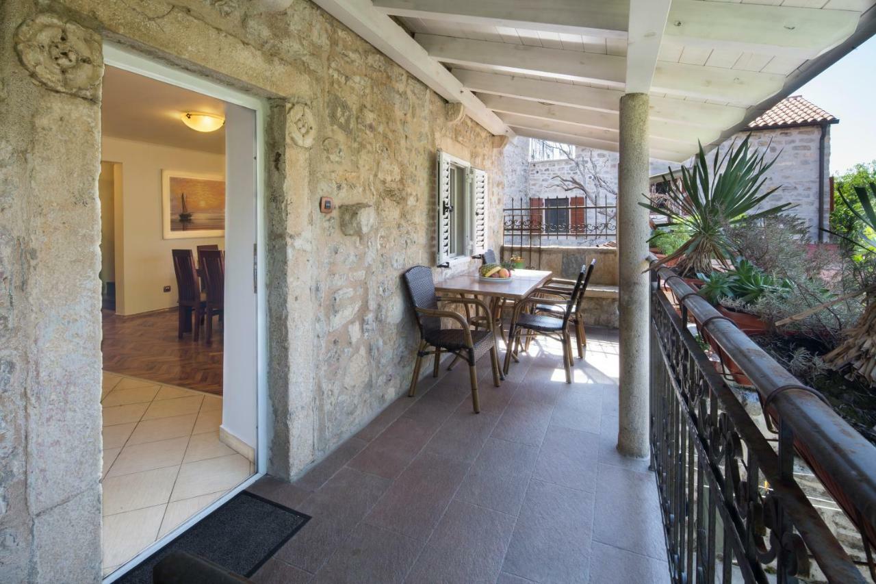 Apartment Kovacevic Old Town Budva Bagian luar foto